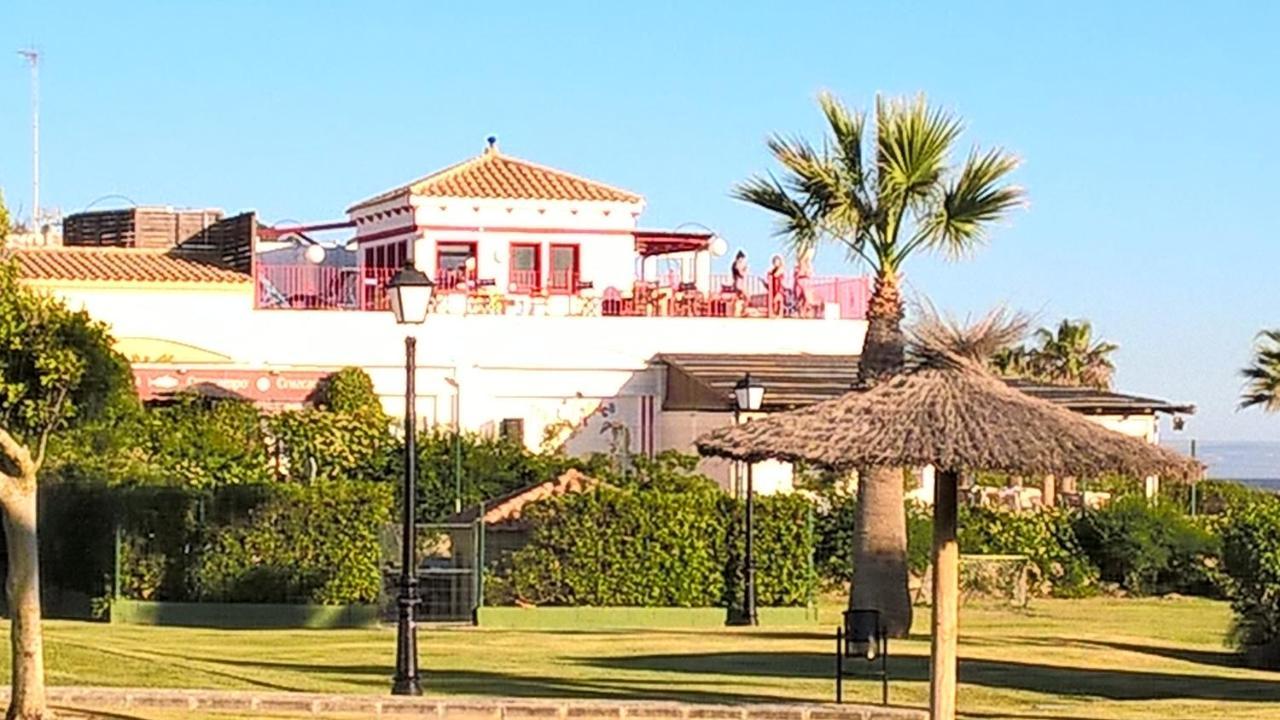 Atlanterra Bajo. Salida Directa. Urbanizacion De Lujo. Piscinas Canchas Padel. Wifi Y A/A Zahara de los Atunes Luaran gambar