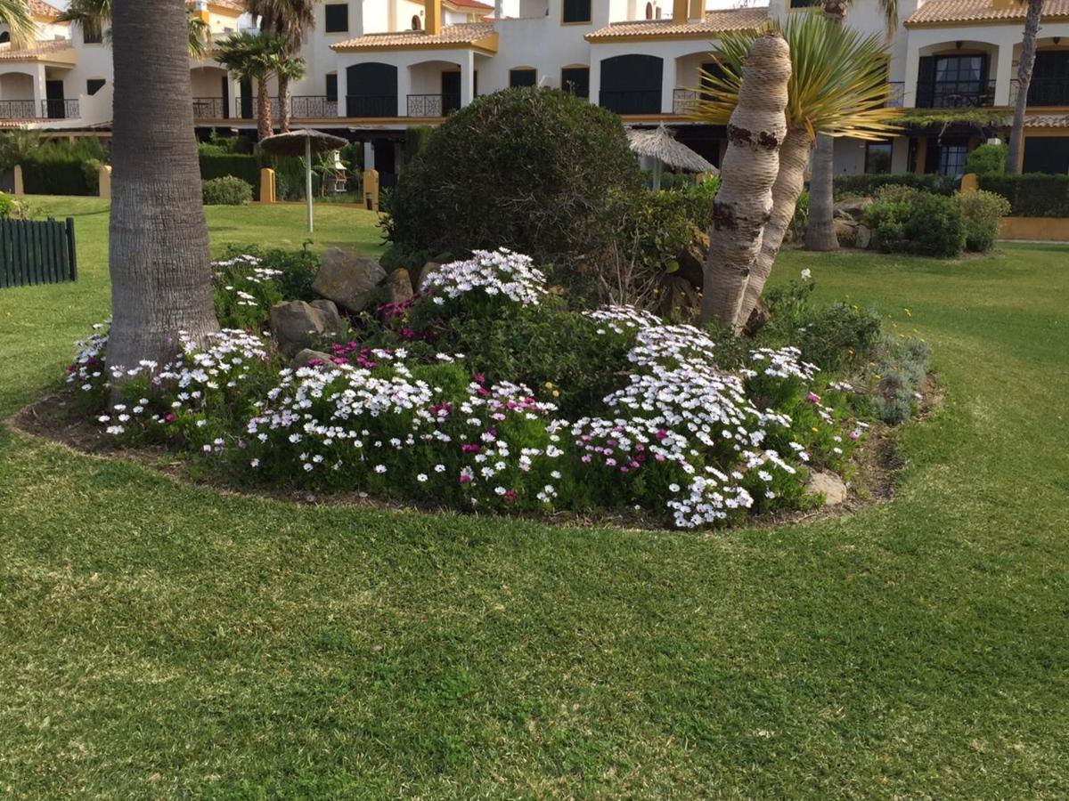 Atlanterra Bajo. Salida Directa. Urbanizacion De Lujo. Piscinas Canchas Padel. Wifi Y A/A Zahara de los Atunes Luaran gambar