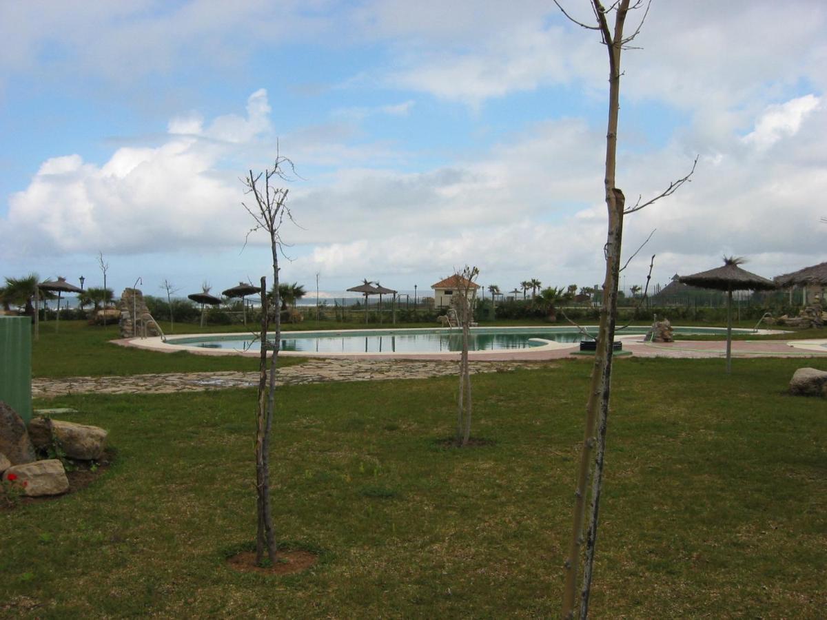 Atlanterra Bajo. Salida Directa. Urbanizacion De Lujo. Piscinas Canchas Padel. Wifi Y A/A Zahara de los Atunes Luaran gambar