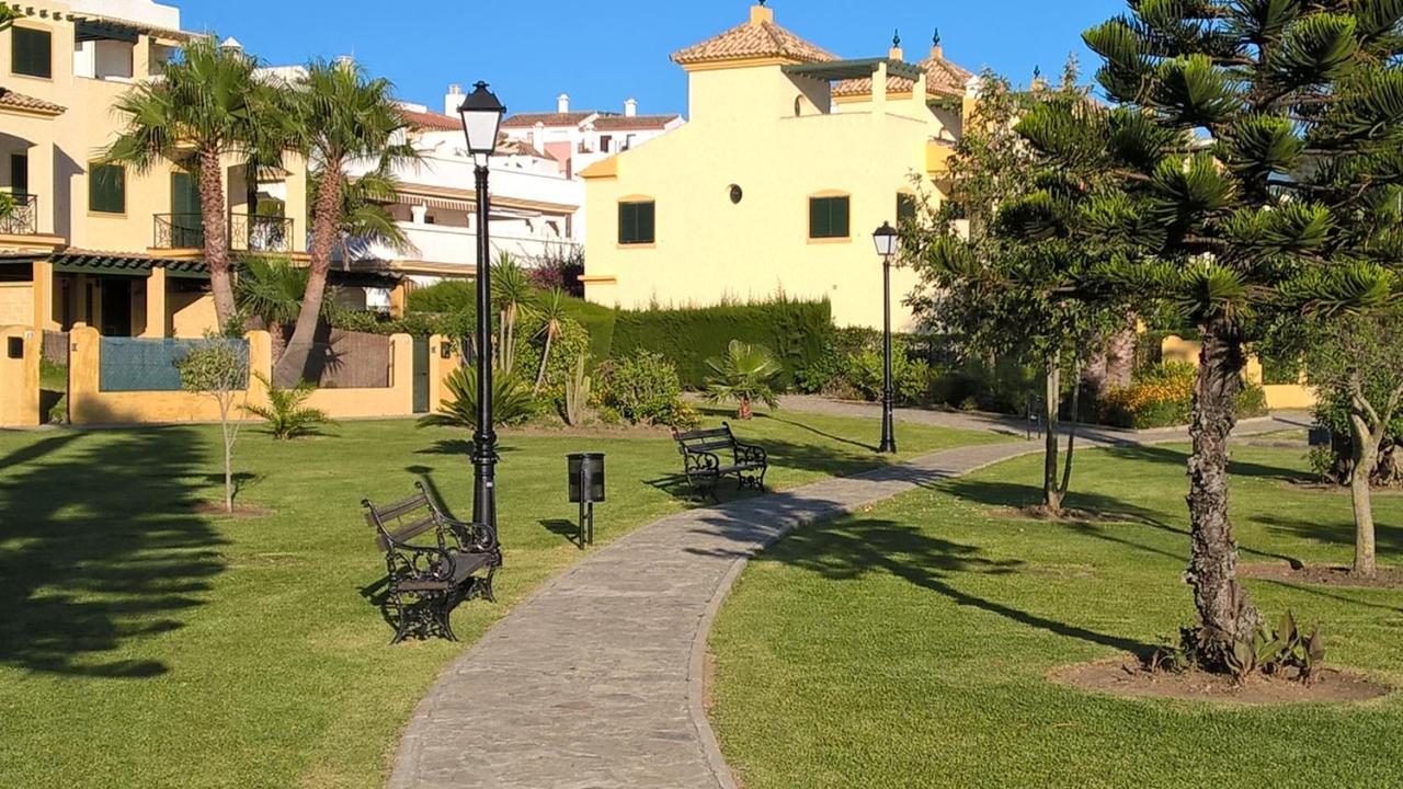 Atlanterra Bajo. Salida Directa. Urbanizacion De Lujo. Piscinas Canchas Padel. Wifi Y A/A Zahara de los Atunes Luaran gambar
