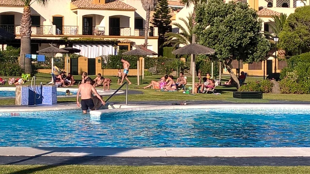 Atlanterra Bajo. Salida Directa. Urbanizacion De Lujo. Piscinas Canchas Padel. Wifi Y A/A Zahara de los Atunes Luaran gambar