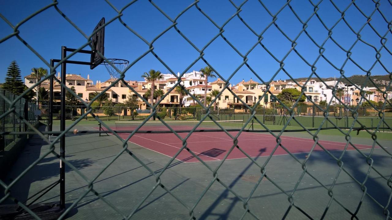 Atlanterra Bajo. Salida Directa. Urbanizacion De Lujo. Piscinas Canchas Padel. Wifi Y A/A Zahara de los Atunes Luaran gambar