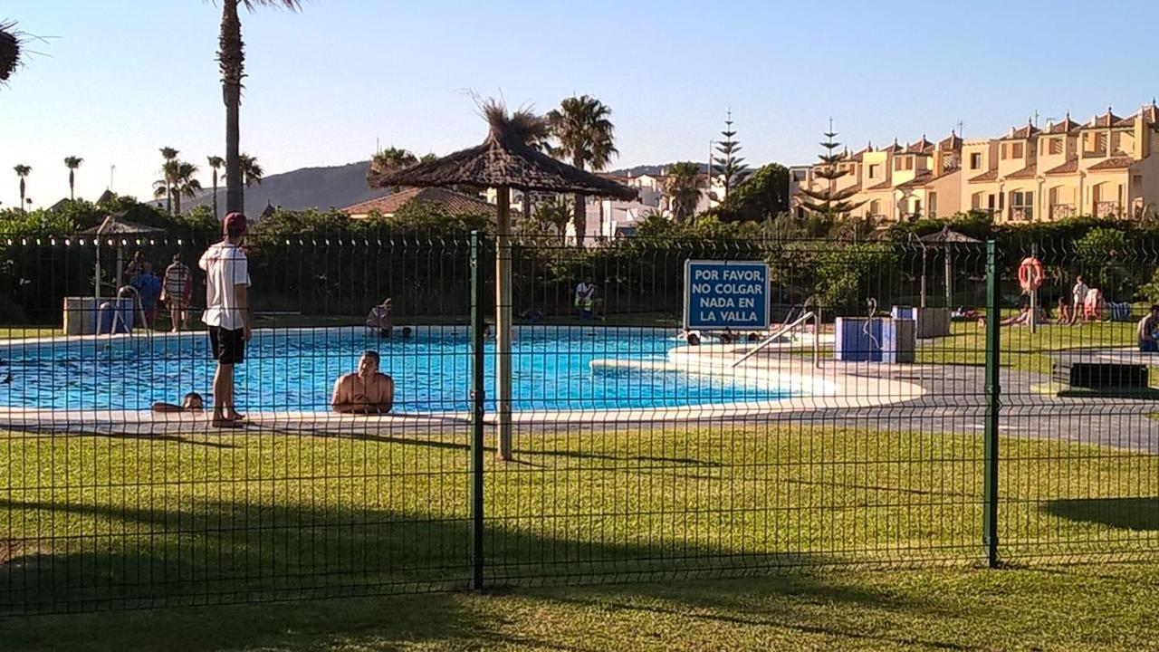 Atlanterra Bajo. Salida Directa. Urbanizacion De Lujo. Piscinas Canchas Padel. Wifi Y A/A Zahara de los Atunes Luaran gambar